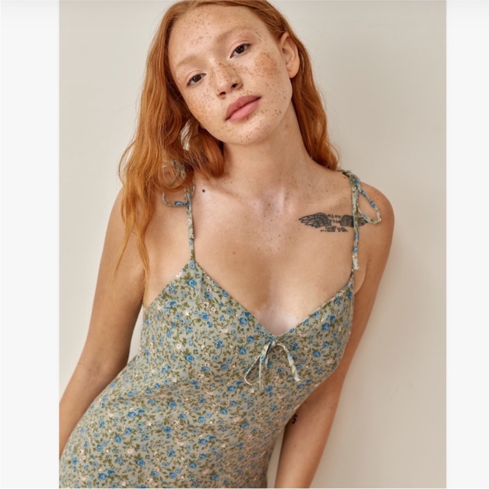 Reformation Chandler Floral Mini Dress Small
Green Blue Sage Sexy Short Bow 2 4 - Picture 6 of 17
